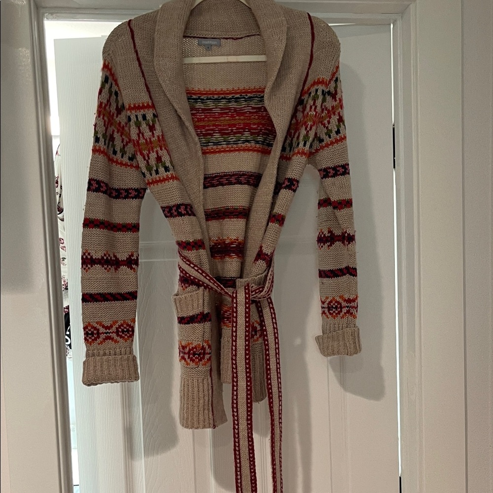 Stunning Women's Maddison Multicolor Patterned Cardigan